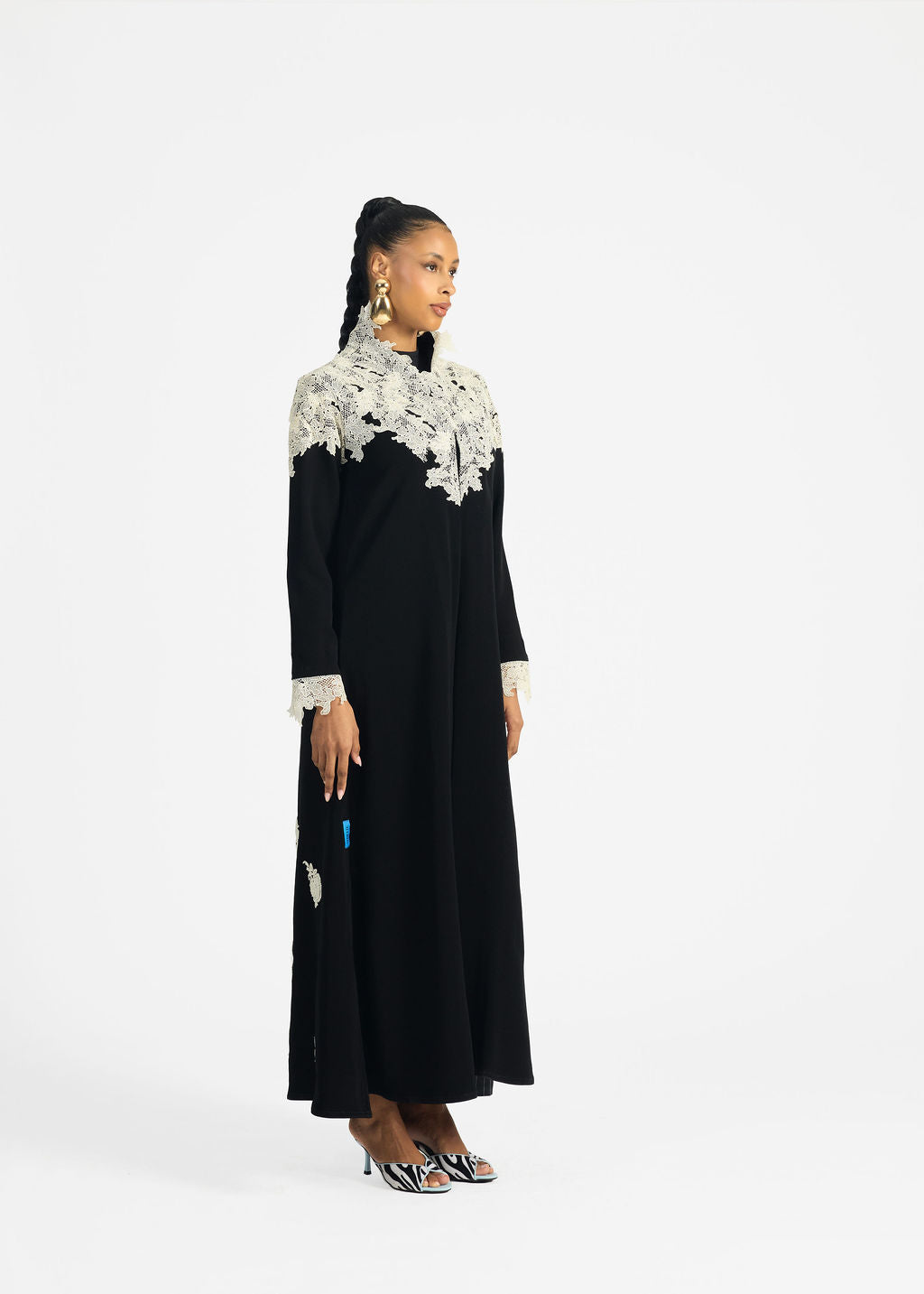 NADA ABAYA